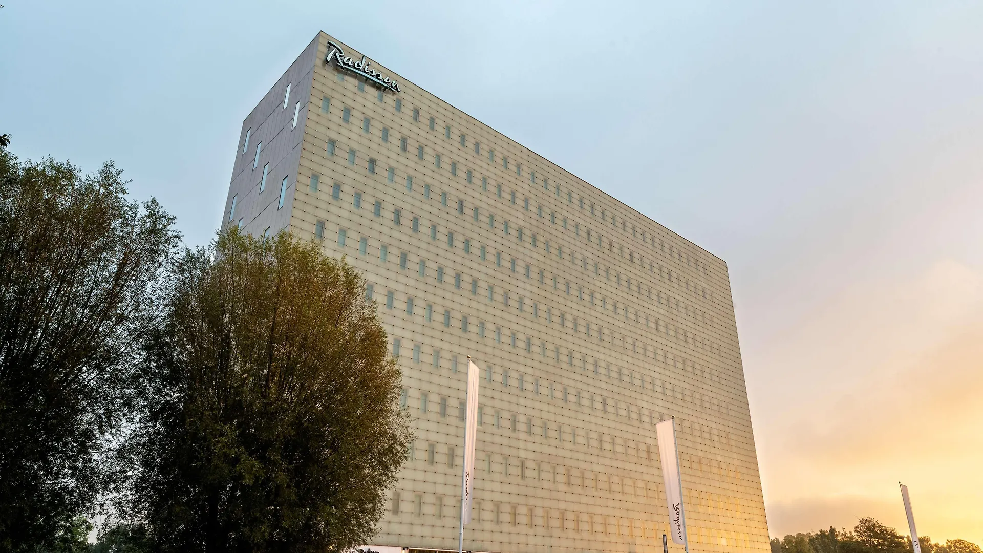 Radisson Hotel And Suites Amsterdam South location